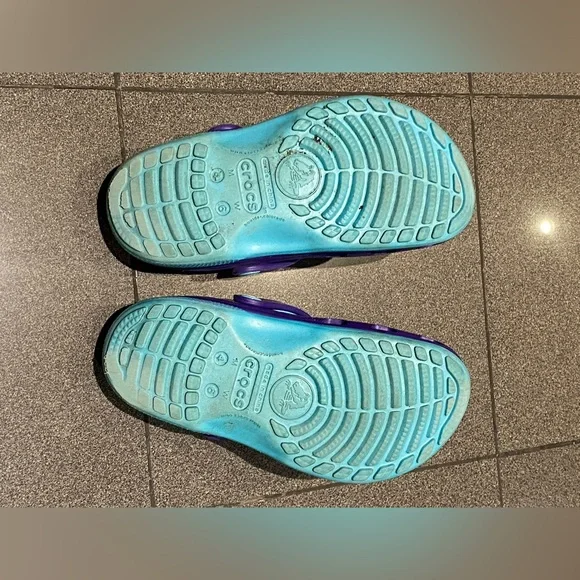 Crocs - Picture 2 of 4